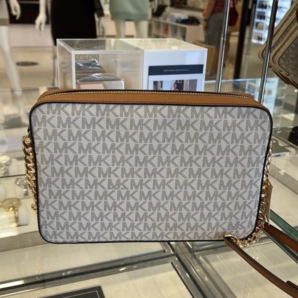 Michael Kors Jet Set Item Large East West Zip Crossbody Vanilla - Picture 7 of 16